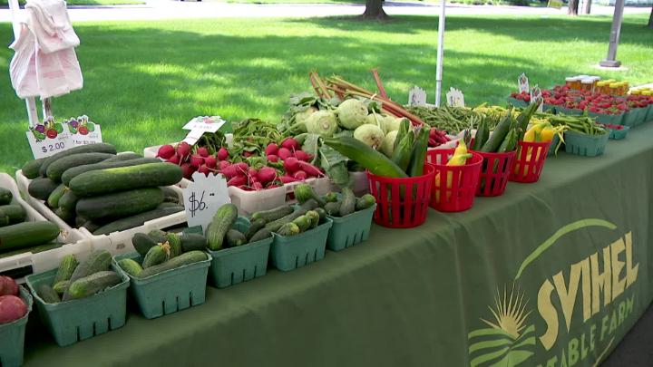 Thumbnail image for Farmers Market Christmas in July