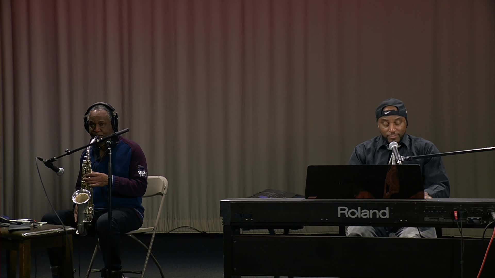 God's Prophetic Word/Love Your Neighbor Show - Everybody Needs Love (Song)